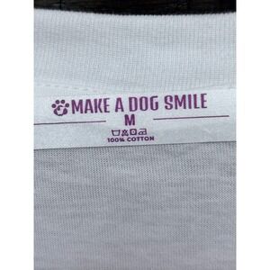 NWOT Make a Dog‎ Smile White Long Sleeve Dog Lover Tee Shirt Medium Paw Print